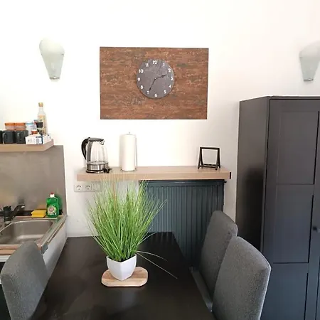 Koro Boardingapartments In Goeggingen 公寓 *